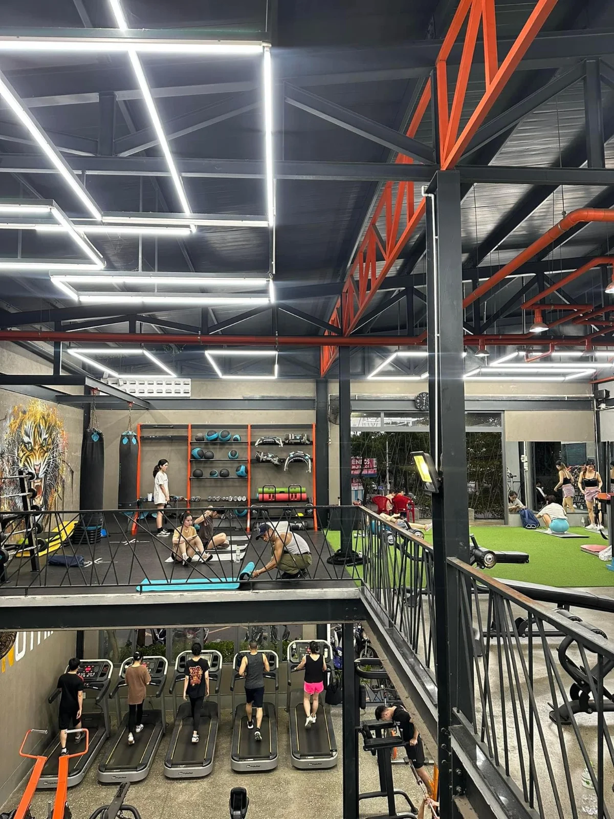 Kiến Gym Hoà Xuân 3