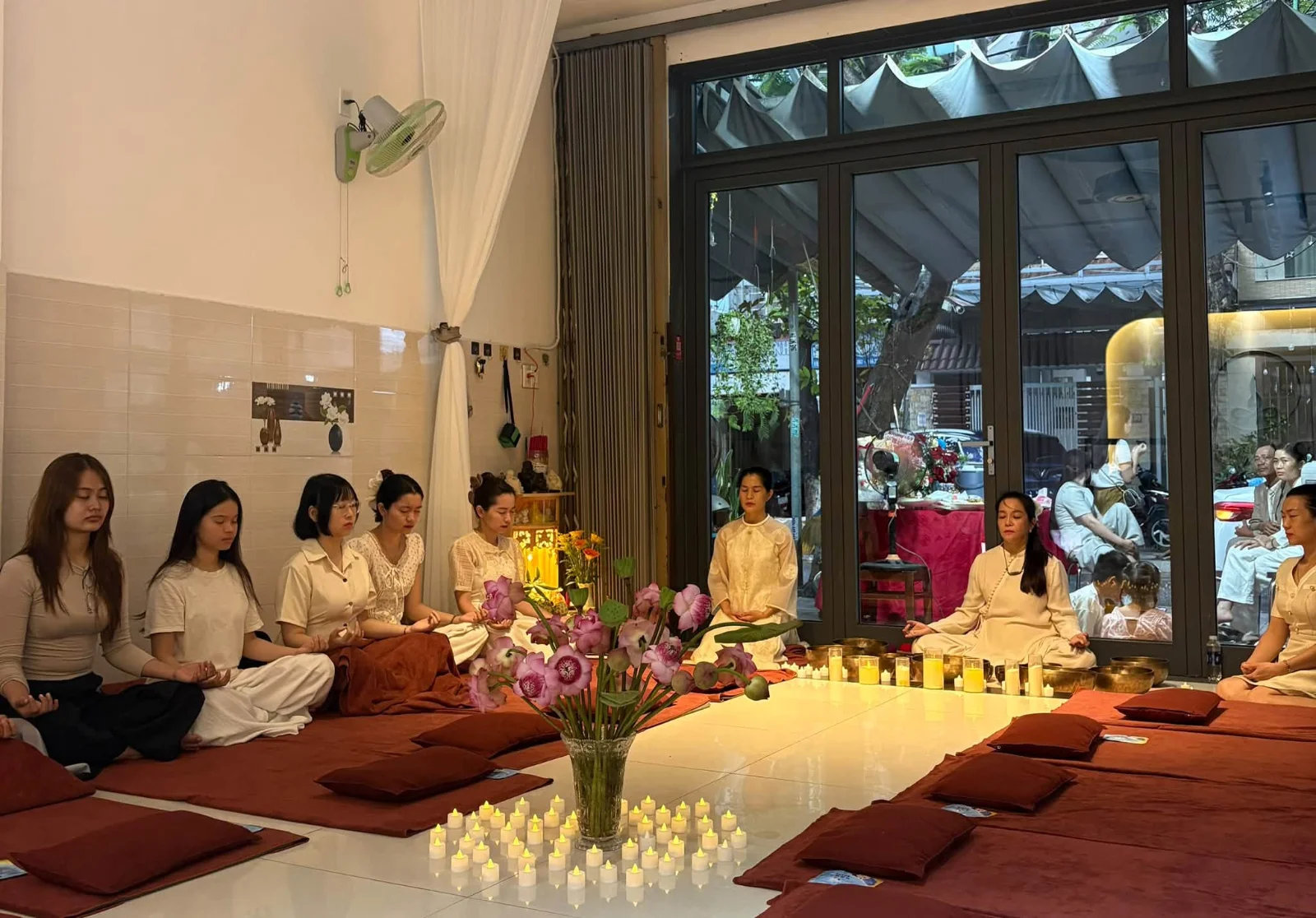 AURA YOGA 2