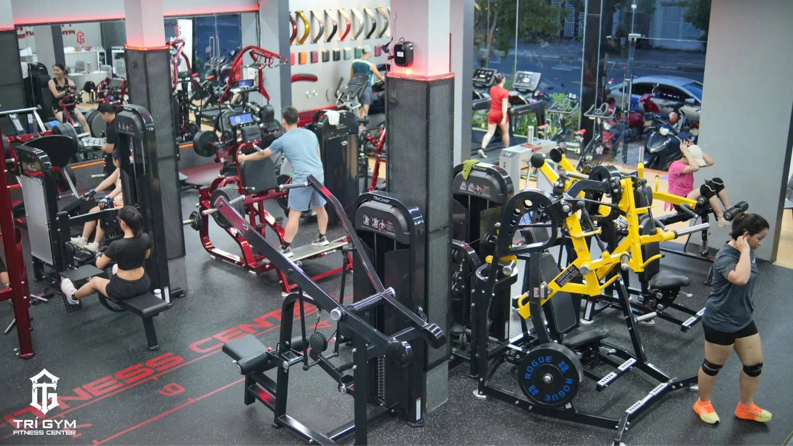 Trí Gym Fitness Center 6