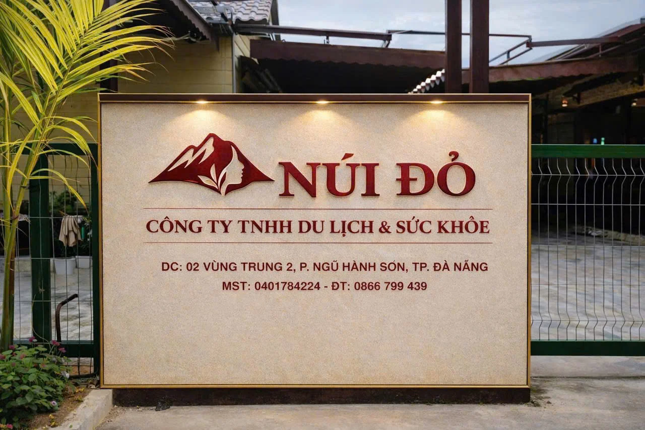 Núi Đỏ 10