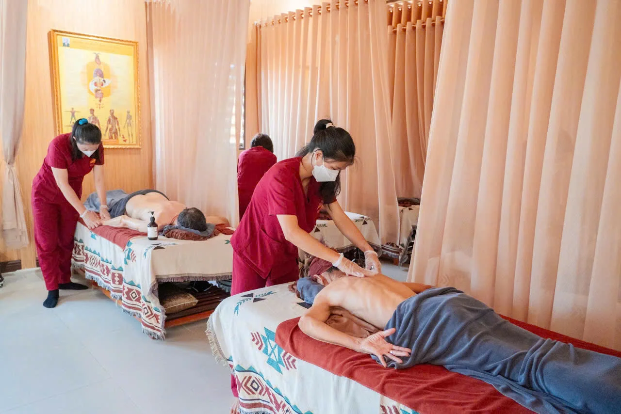 Núi Đỏ 8