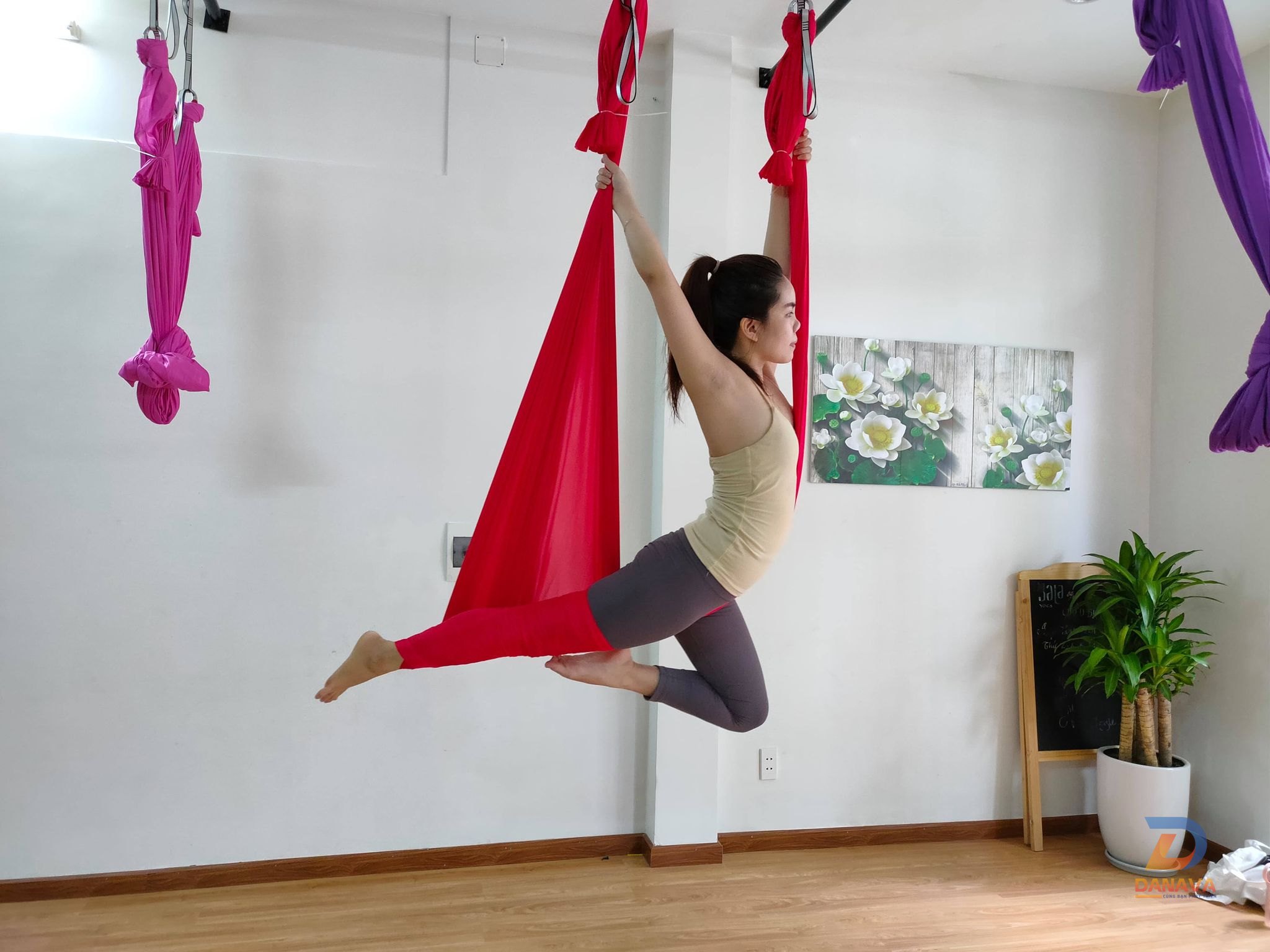Lớp tập tại Sala Yoga