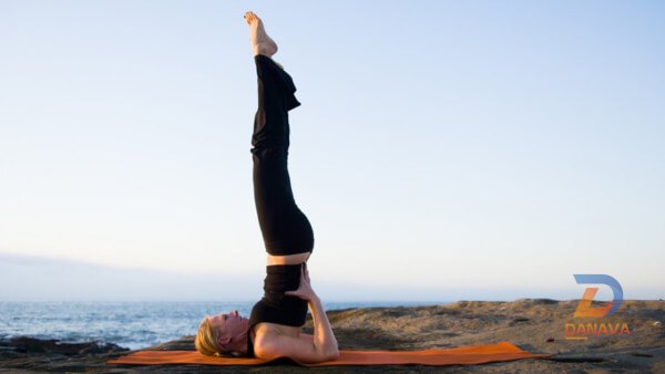 Tư thế Đứng bằng vai (Sarvangasana): Nữ hoàng của các tư thế đảo ngược