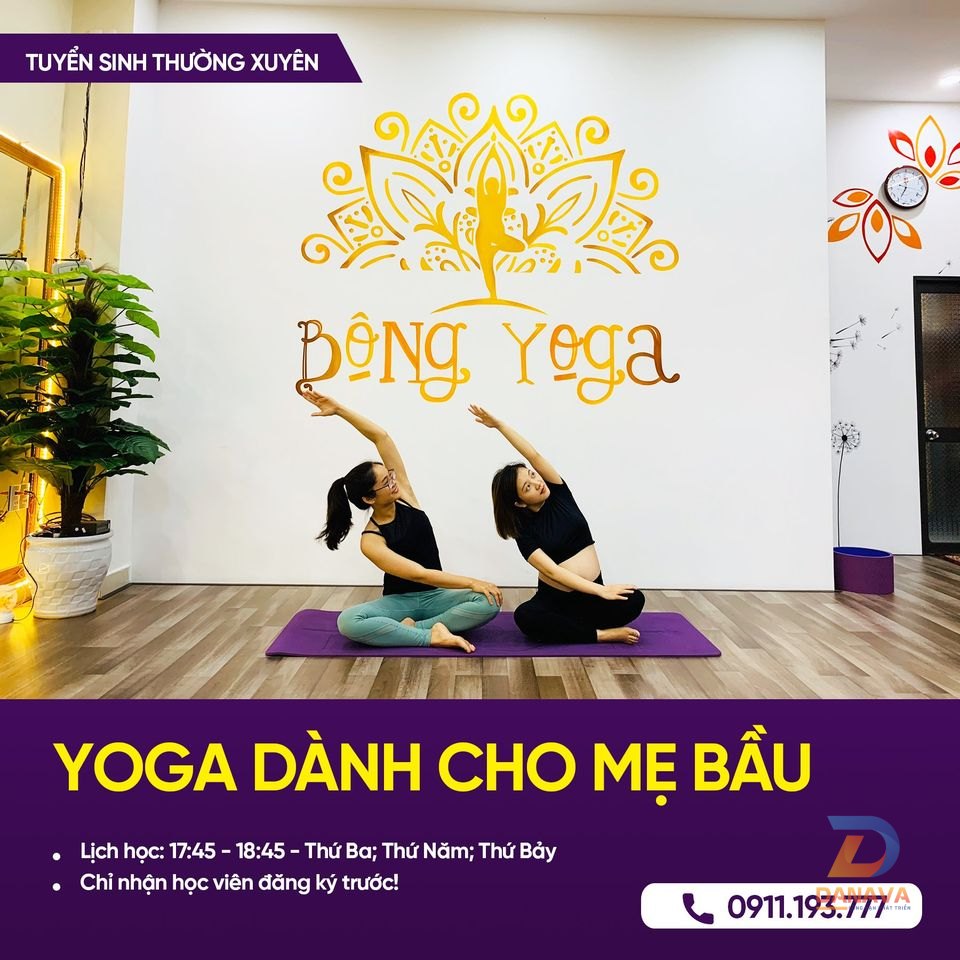 Học viên tập yoga tại Bông Yoga Đà Nẵng