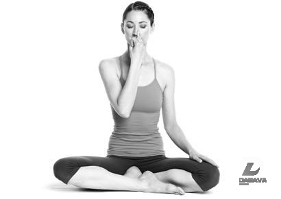 Tư thế thở luân phiên chống cảm cúm