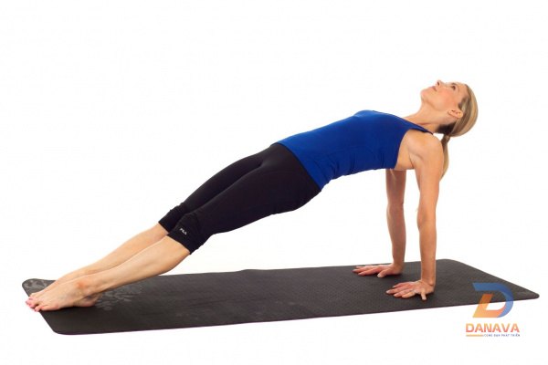 Tư thế Tấm ván ngược (Purvottanasana): mở ngực, khỏe vai và cánh tay