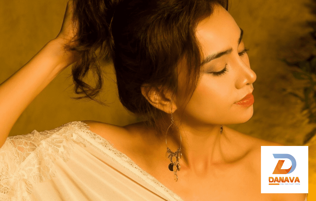 Yến Dân — nữ giám đốc An Yoga sống khỏe, tâm sắc vẹn toàn